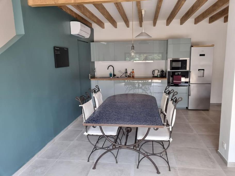 Maison A St Mitre Saint-Mitre-les-Remparts 외부 사진